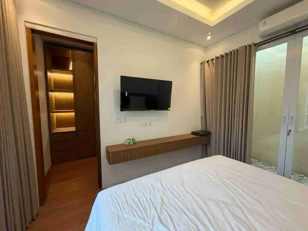 Villa Modern Minimalis Dekat Pantai Berawa - Image 7 of 10