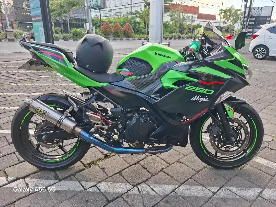 Ninja EX 250 W, ODO 19,000km, full modif - Image 2 of 4
