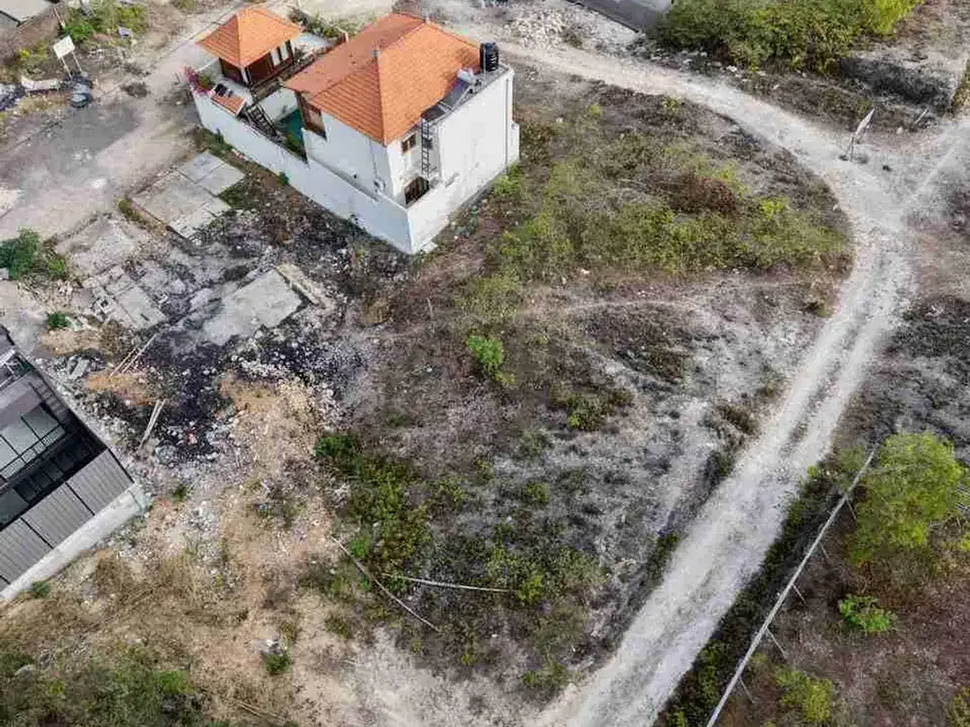 Jual Cepat Tanah Luas 2are/200m Lokasi Gg, jepun Pura matsuka Ungasan Zona Kuning Hadap Barat. area Investasi - Image 6 of 10