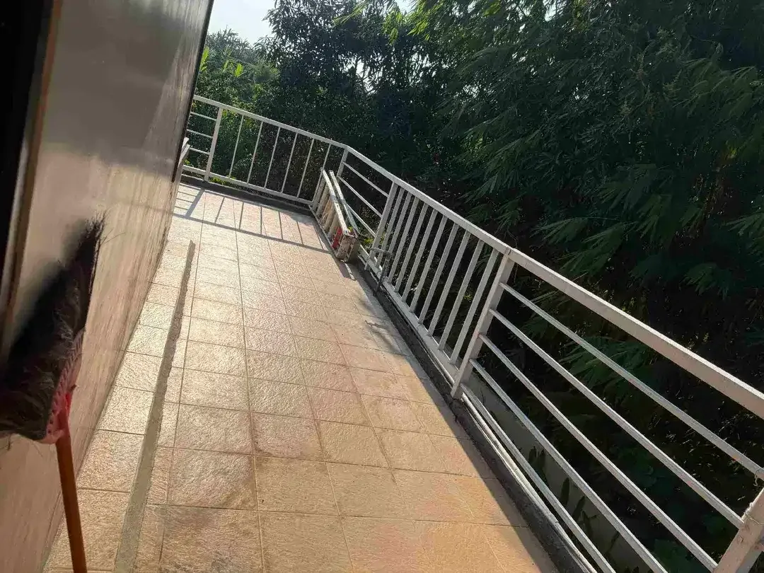 Dijual rumah minimalis scond lantai 2 lokasi Cica buduk Abian base Badung view sawah dan sungai - Image 3 of 9