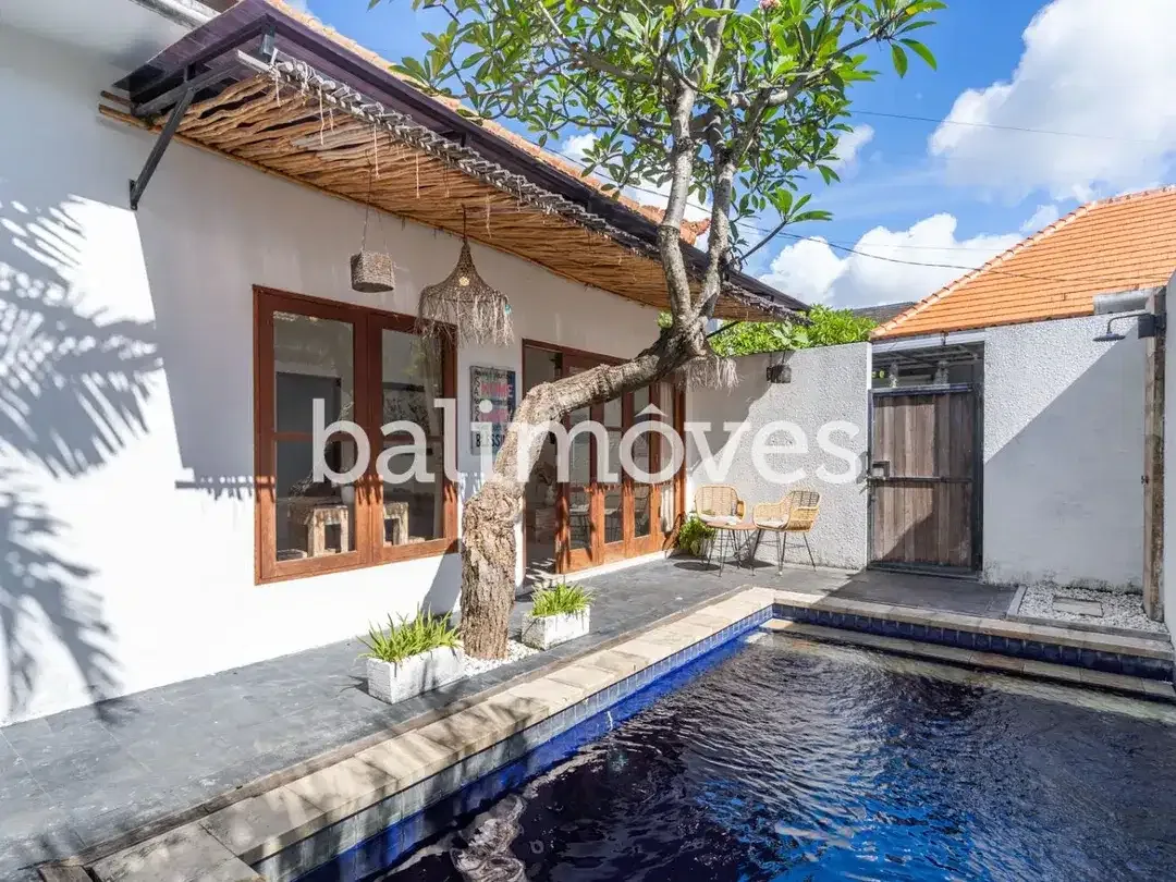 Villa Dua Kamar Tidur Sederhana di Pantai Sanur - Image 1 of 10