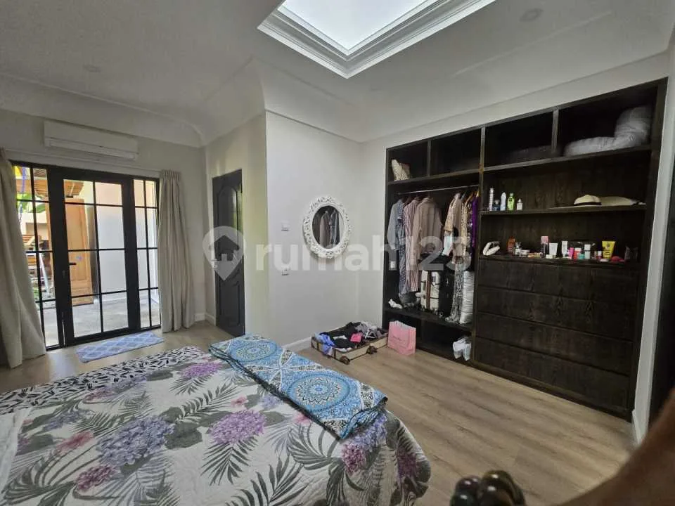 Villa Mewah 1200mÂ² Di Sanur, Dekat Pantaisewa Villajl.danau Poso - Denpasar - Image 2 of 4