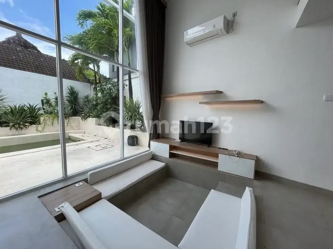 Townhouse Villa in Downtown Canggu for Rent - Image 1 of 10