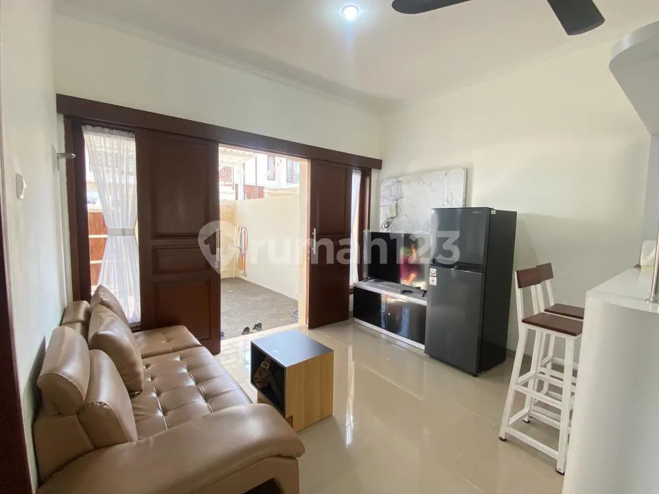 Rumah Semi Villa Siap Huni Berlokasi Strategos - Image 2 of 4