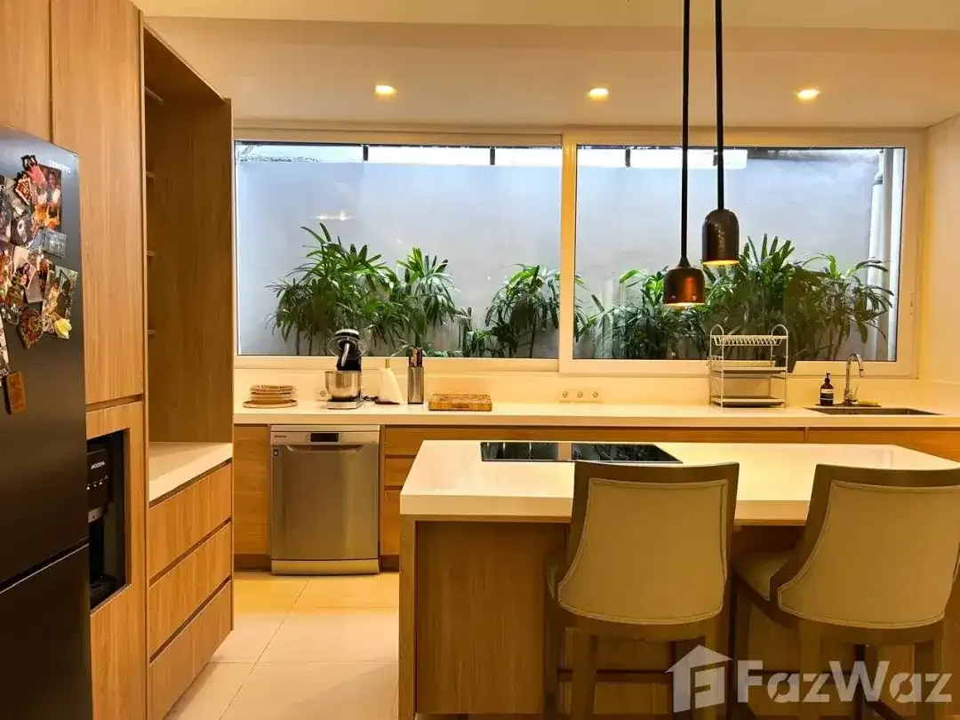4 Bedroom Villa for sale in Canggu, Bali - Image 7 of 10