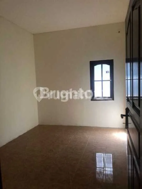 Dijual Ruko Besar Dua Lantai di Sesetan, Denpasar Selatan - Image 1 of 4
