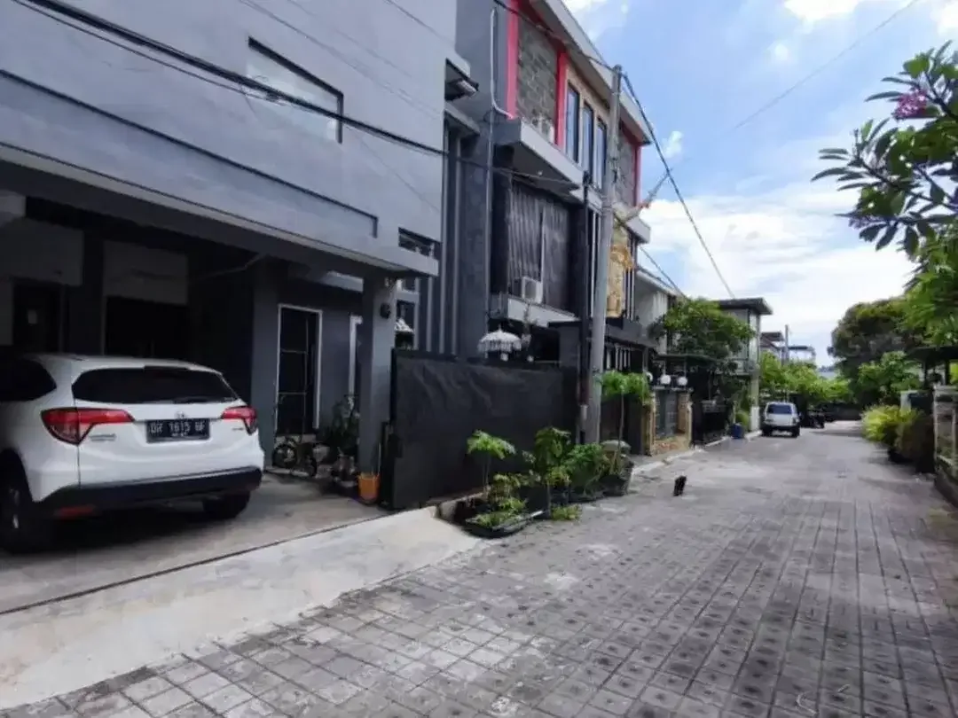 Dijual / Disewakan - Rumah Mewah Minimalis di Kerobokan - Image 4 of 8