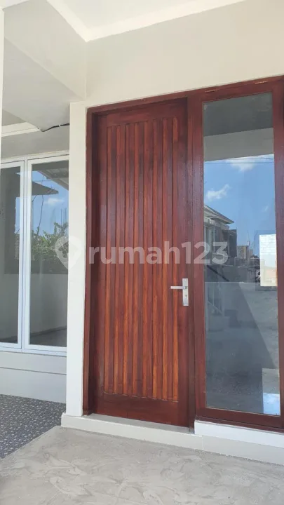 Disewakan Rumah 2 Lantai Minimalis One Gate Systems di Munggu - Image 2 of 4