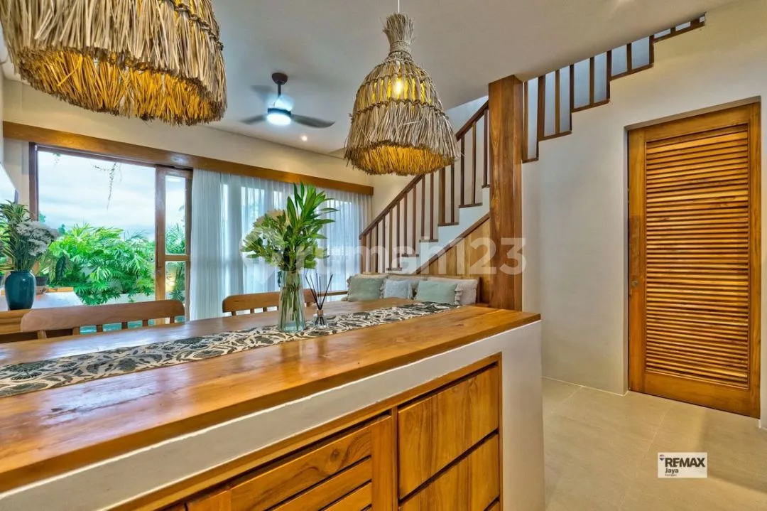 Luxury 3 Bedroom Villa With Stunning Rice Field Views In Cemagi - Image 2 of 4