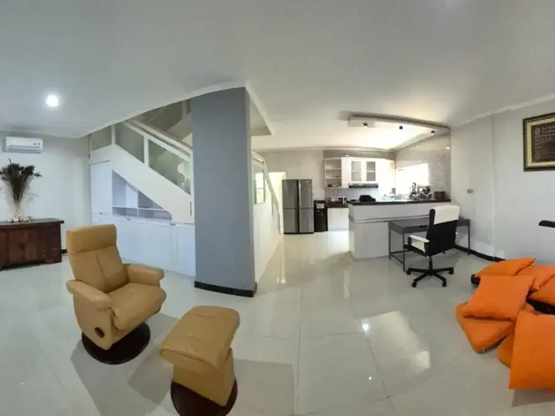 JUAL RUMAH SEMI VILLA PURI GADING - Image 7 of 10