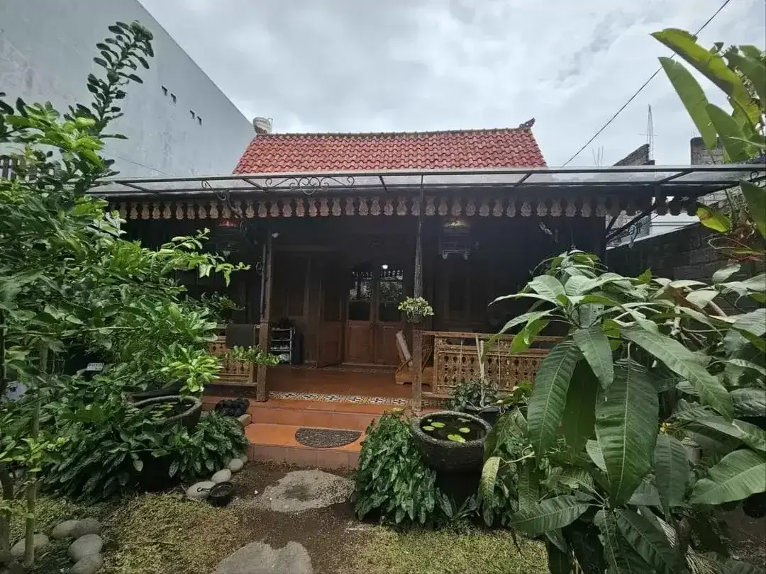 Dijual Tanah 2 Are Bonus Bangunan - Moh. Yamin Renon Denpasar - Image 5 of 8