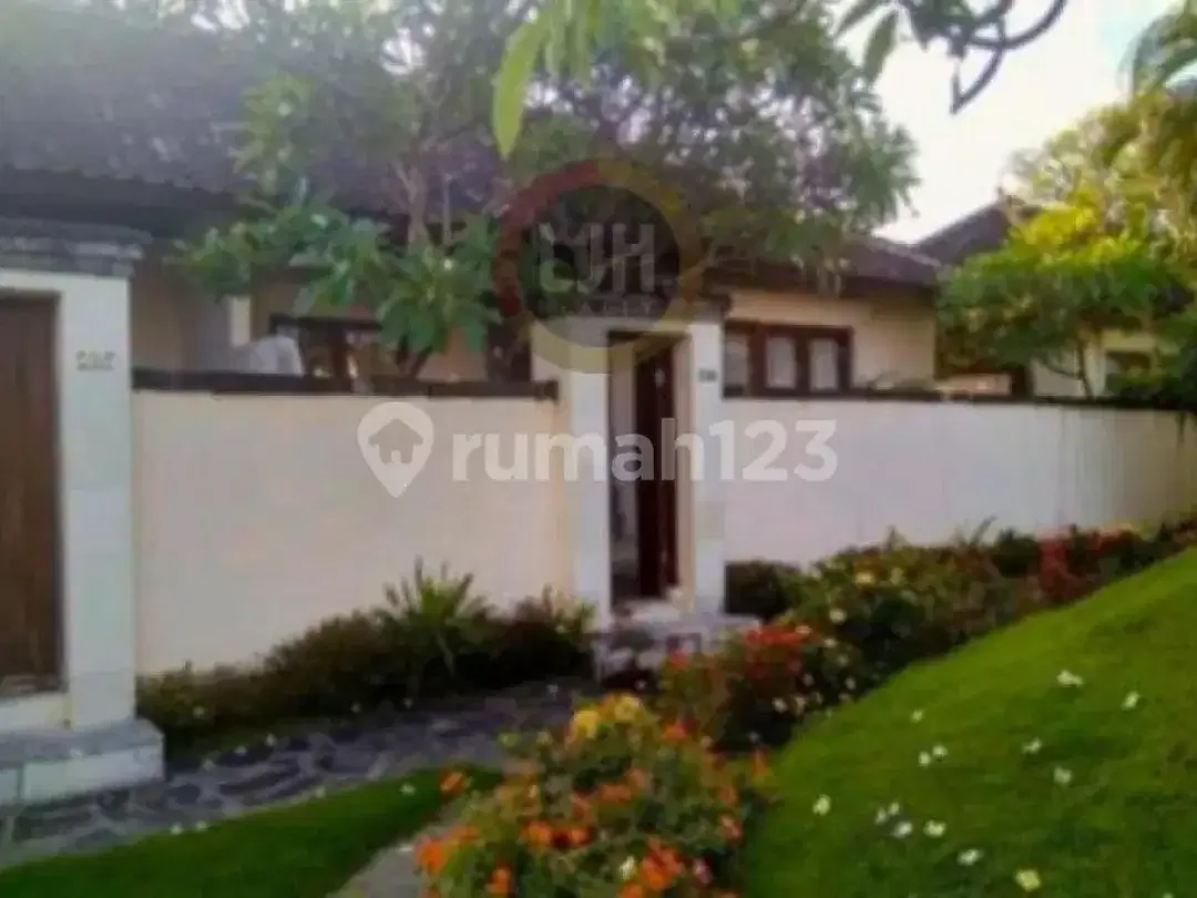 For Sale Hotel  Batu Belig Kerobokan Bali - Image 8 of 9