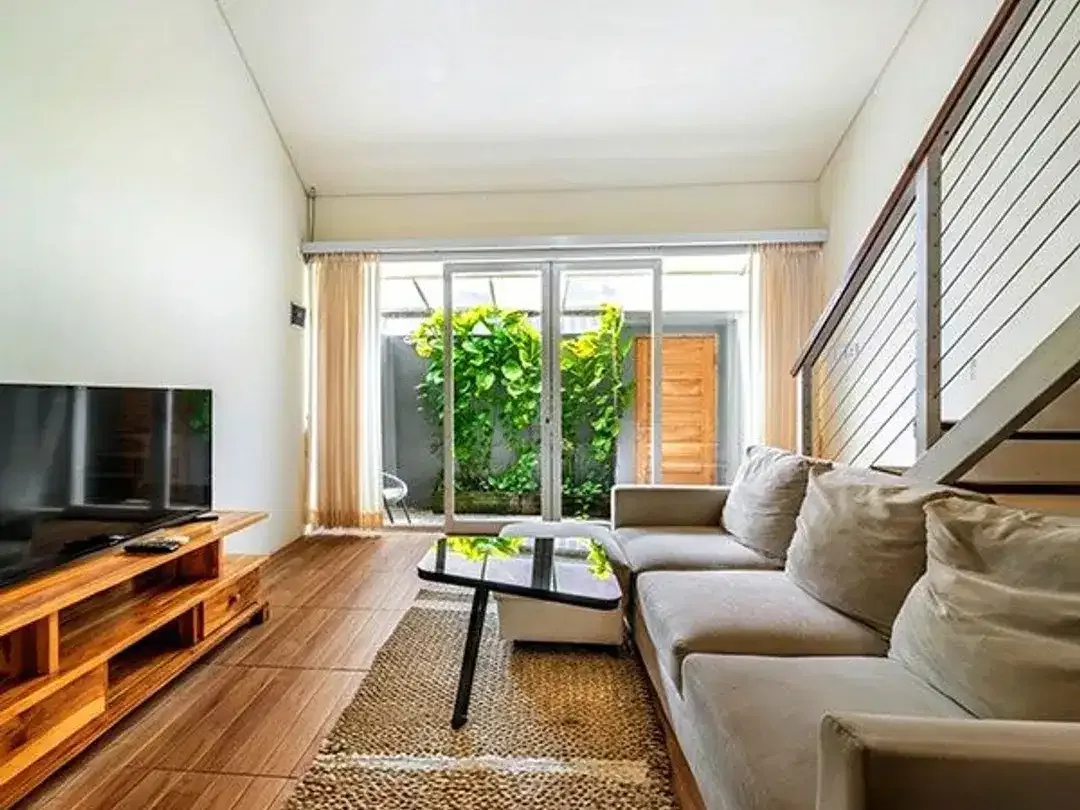 Amr-137.And | Stylish Mel's Loft Apartment For Monthly Rent In Seminyak, Bali - Image 1 of 10