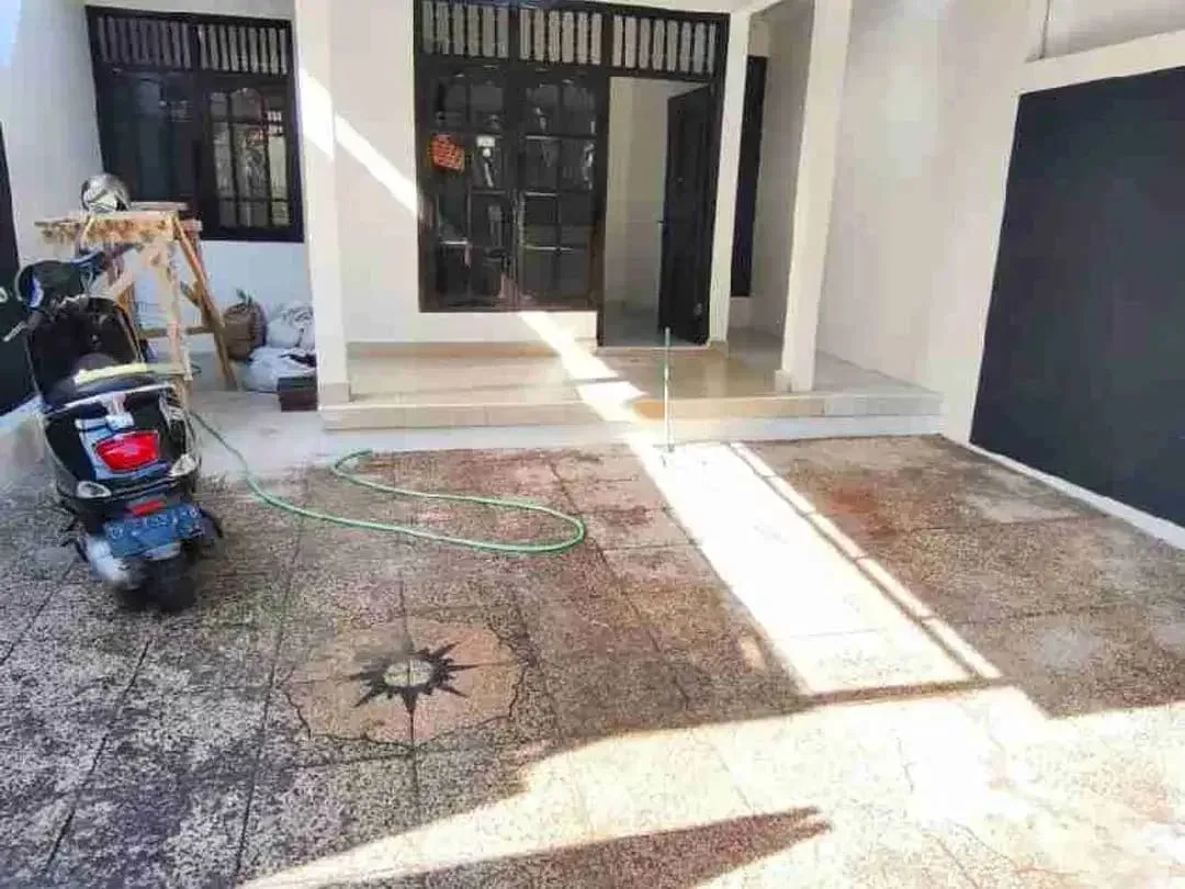 Rumah 1 lt Sudah Renovasi siap Huni jl monang maning Mahendradatta Denpasar.Rh - Image 1 of 10