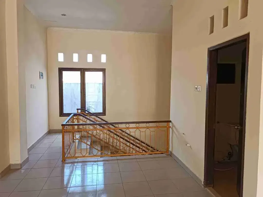 Dijual Ruko lokasi Strategis, cocok u/ smua bifang usaha di Sunset Road Badung Bali - Image 2 of 10