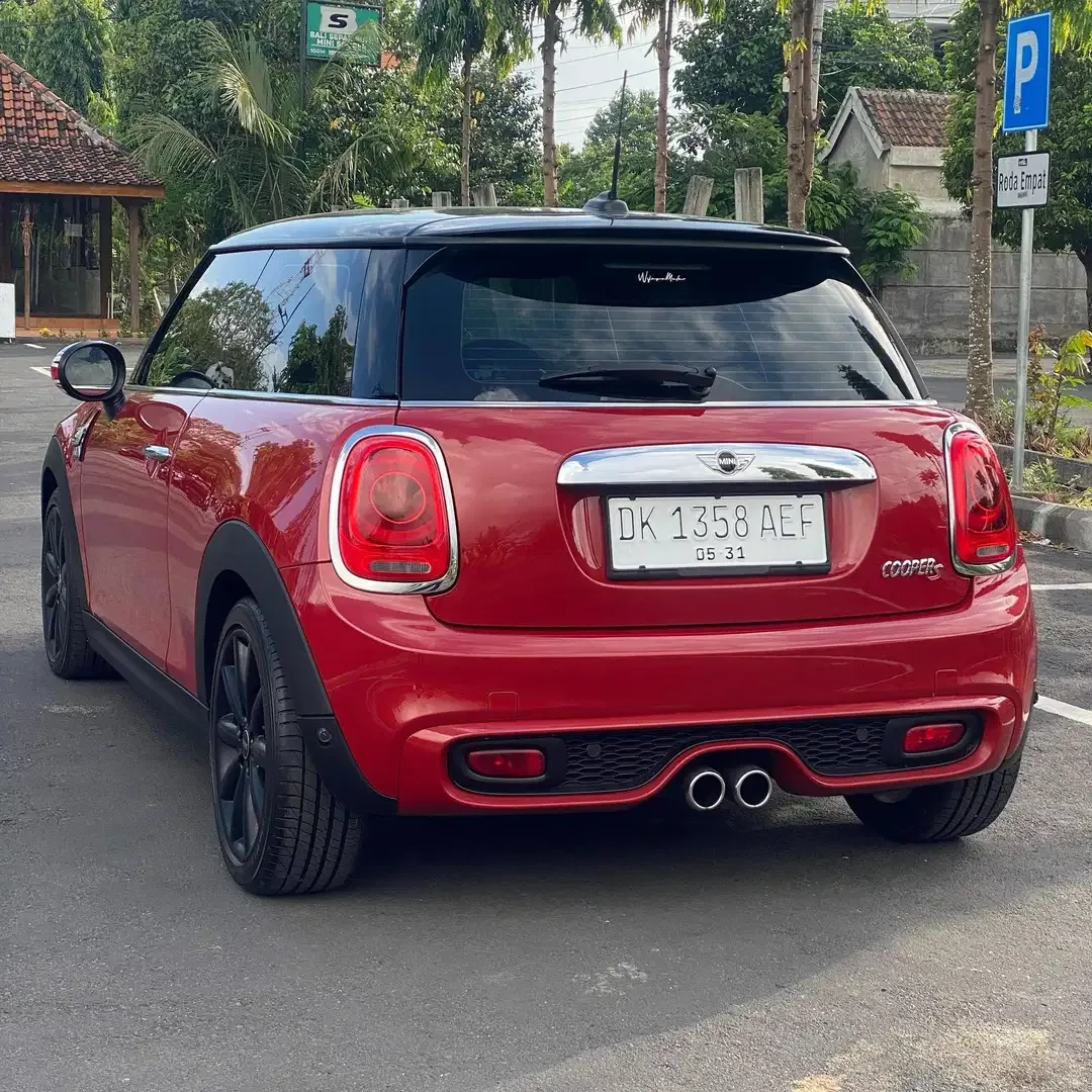 Mini Cooper S JCW 2.0 AT 3Doors - 2014 - Image 4 of 10