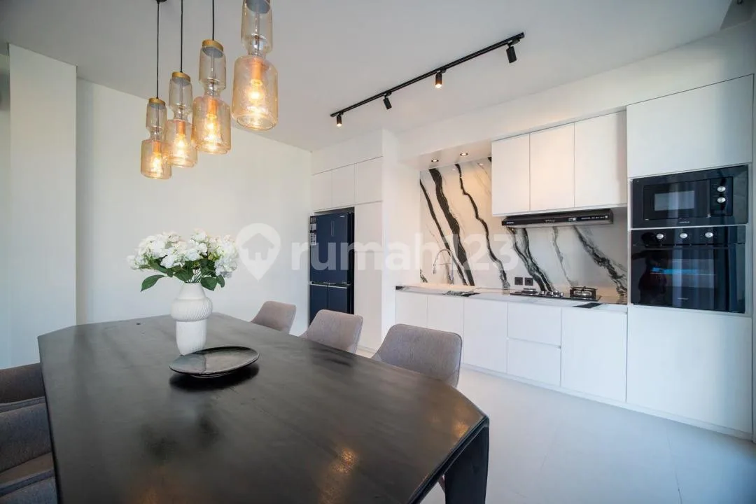 Villa Jual Lokasi Canggu - Image 1 of 4