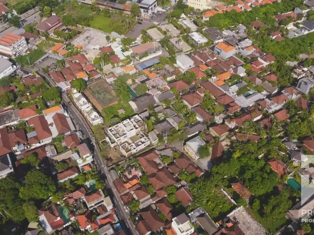 Tanah Kavling Kecil di Tepi Pantai Seminyak Bali Dijual Hak Milik - Image 4 of 10