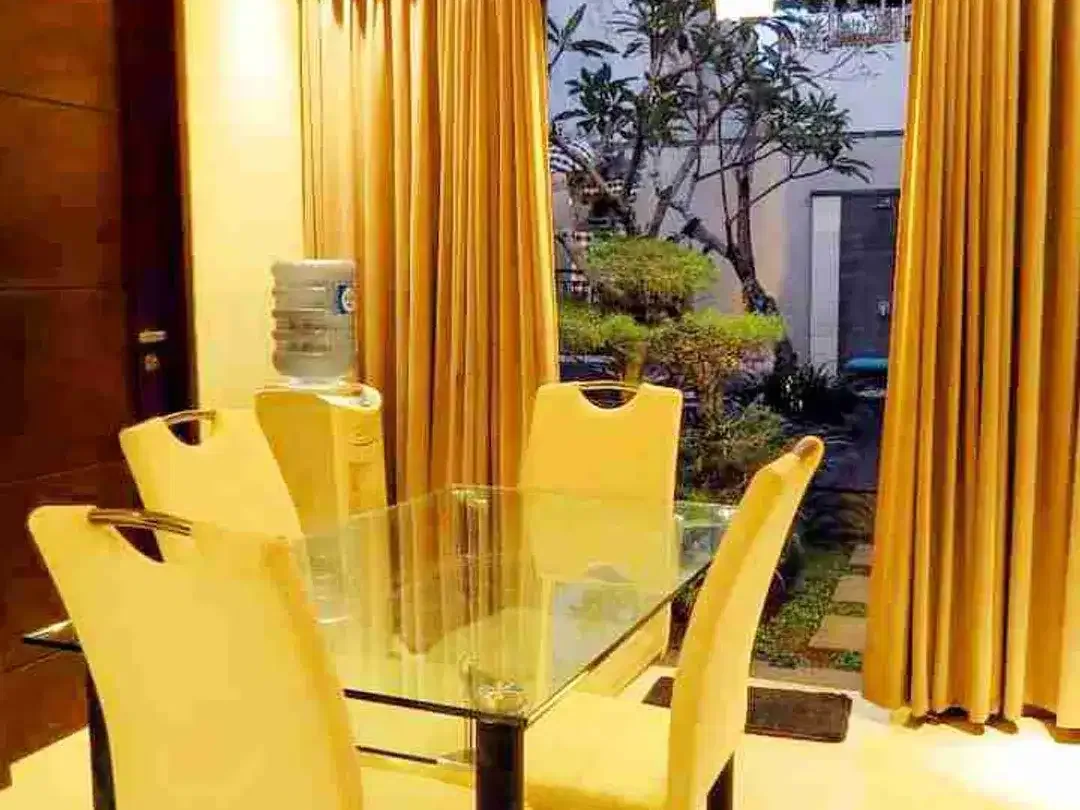 dijual villa 4 bedroom tanpa furniture di Taman Sakura dekat hotel Ayana jimbaran Kuta Selatan Badung Bali - Image 4 of 6