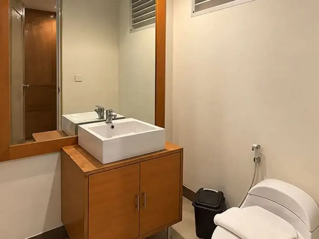 [AMR-090.SRC] Studio Apartment for Monthly Rent in Dewi Sri, Legian – Kuta Bali - Image 7 of 10
