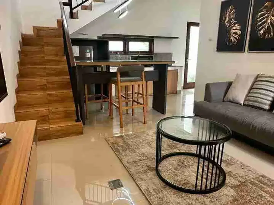 Rumah Disewakan One Gate Fully Furnished Di Seminyak. Sewa untuk tahunan. - Image 3 of 10