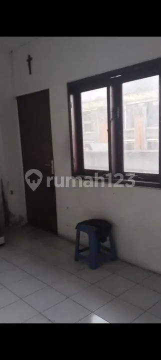 Dijual Ruko 3,5 Lantai di Jl. Gajah Mada Tabanan, Rp2,5 Miliar - Image 4 of 4