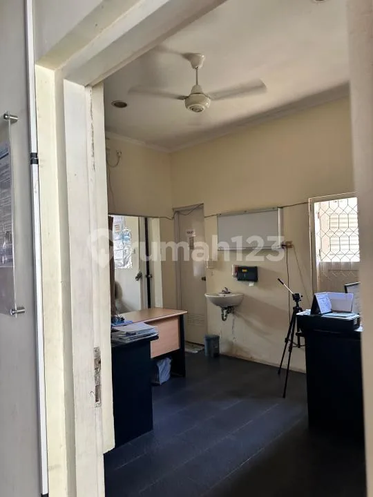Dijual Rumah Dan Kantor Ex Yayasan di Denpasar Barat - Image 4 of 4