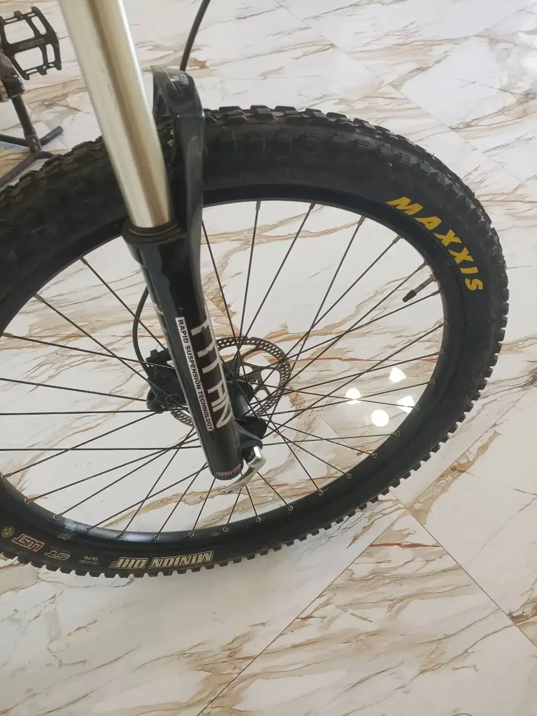 Jual sepeda MTB GIANT ganteng - Image 8 of 10