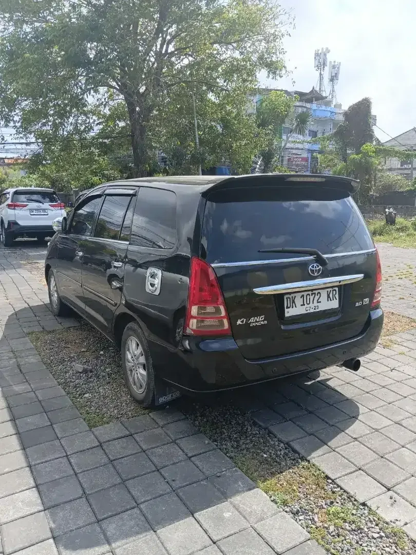 Toyota Kijang Innova 2.0 V Bensin Manual 2007 Hitam - Image 6 of 10