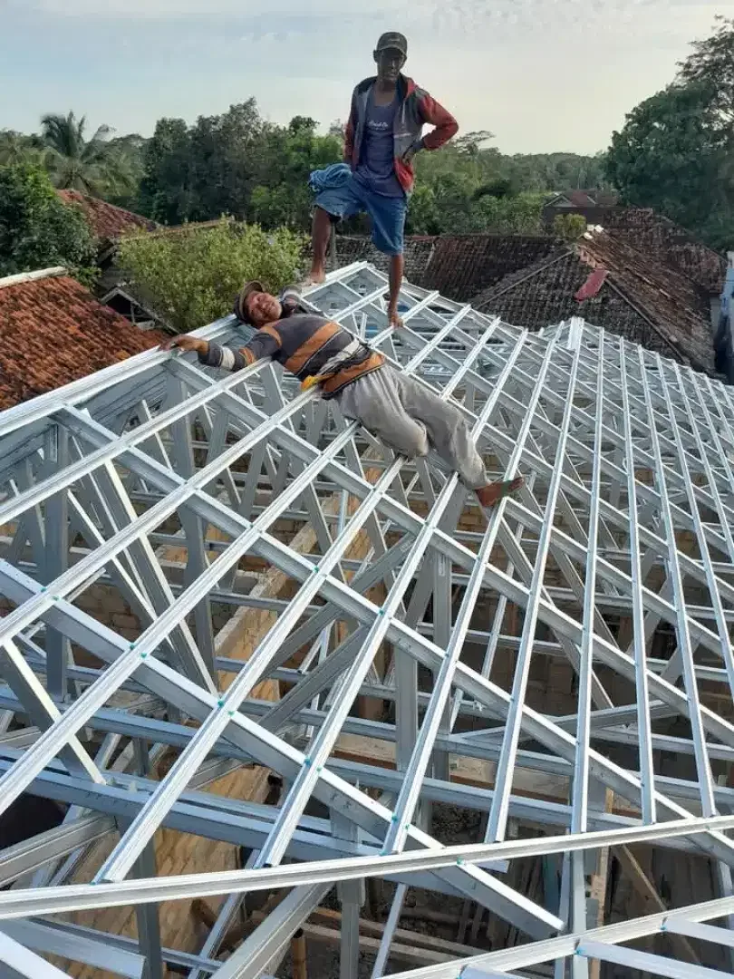 Kanopi Bekasi baja ringan terpasang rapi - Image 3 of 7