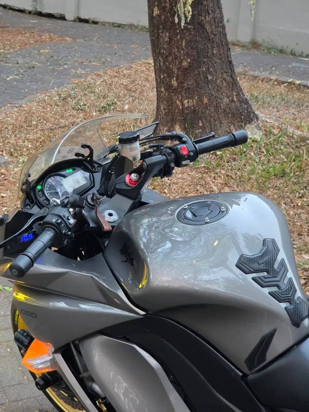 Moge Naked Sport Kawasaki Ninja 1000 SX th 2013 Modif Siap Gas Turing - Image 3 of 10
