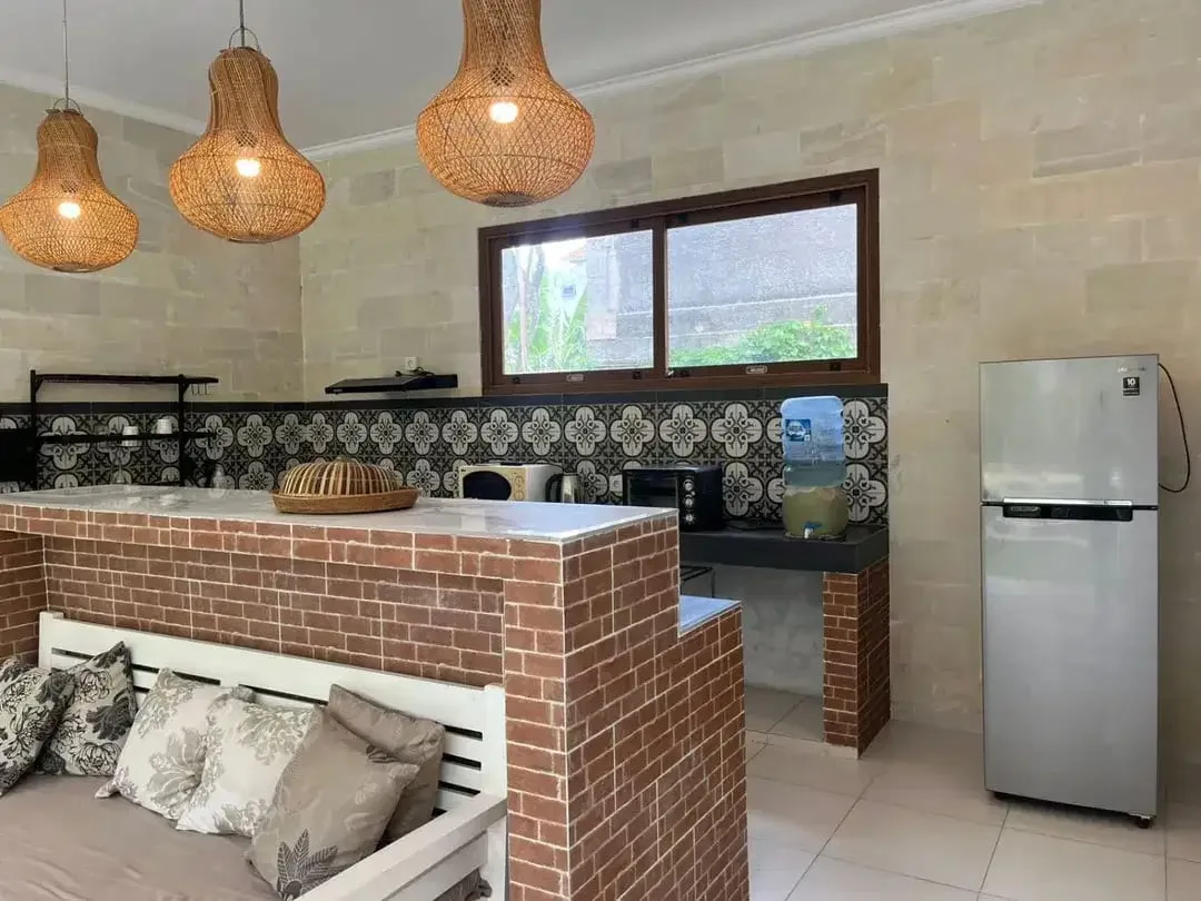 Disewakan villa cantik dengan lokasi strategis di kawasan Banjar Canggu, Kuta Utara – Bali. Cocok untuk tempat tinggal maupun investasi rental villa. - Image 9 of 10