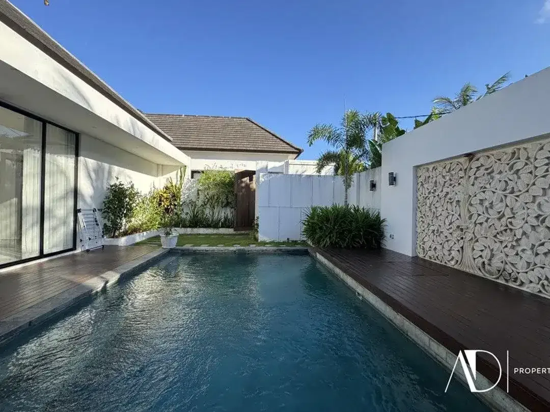 LEASEHOLD | 2-BEDROOM MODERN TROPICAL VILLA NEAR SEMINYAK BEACH - Image 1 of 10