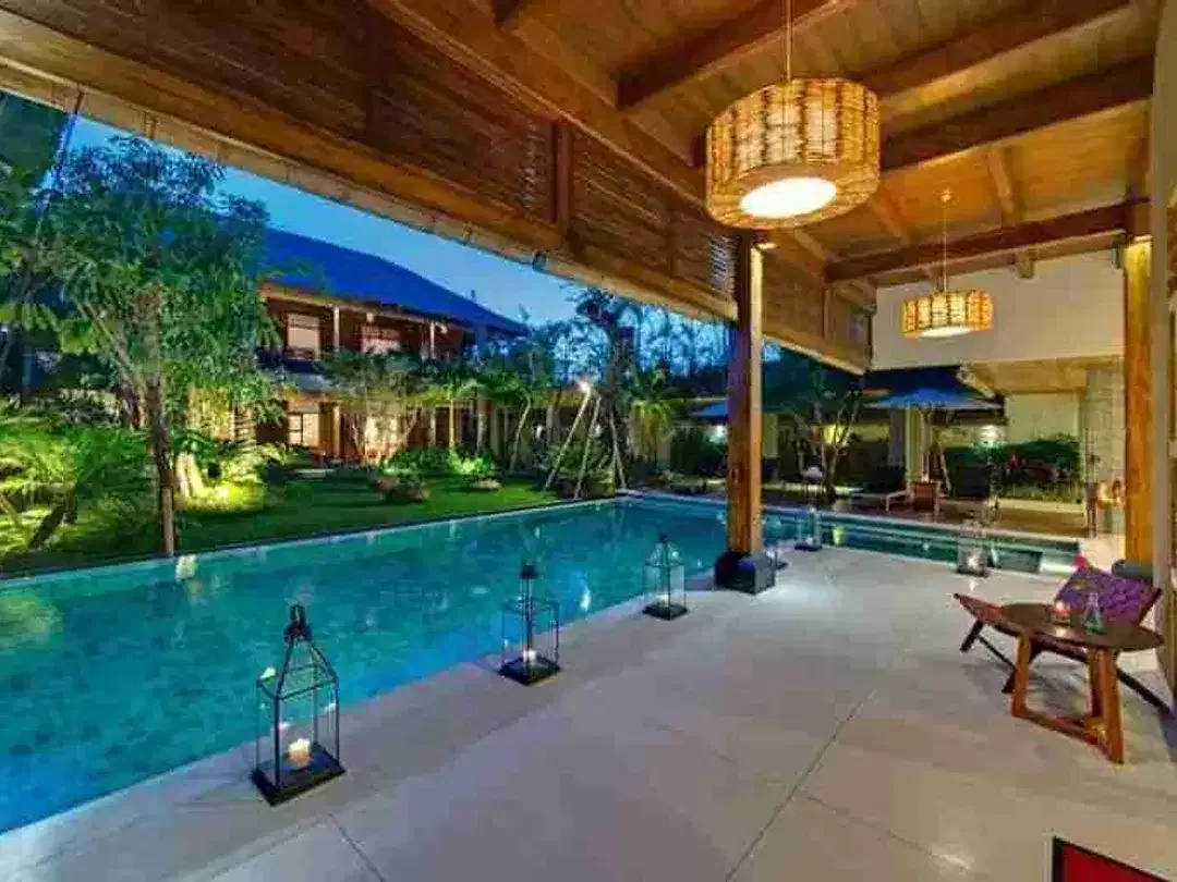 Luxury Villa 2 Unit 700 Meter dari Pantai Seminyak - Image 8 of 10