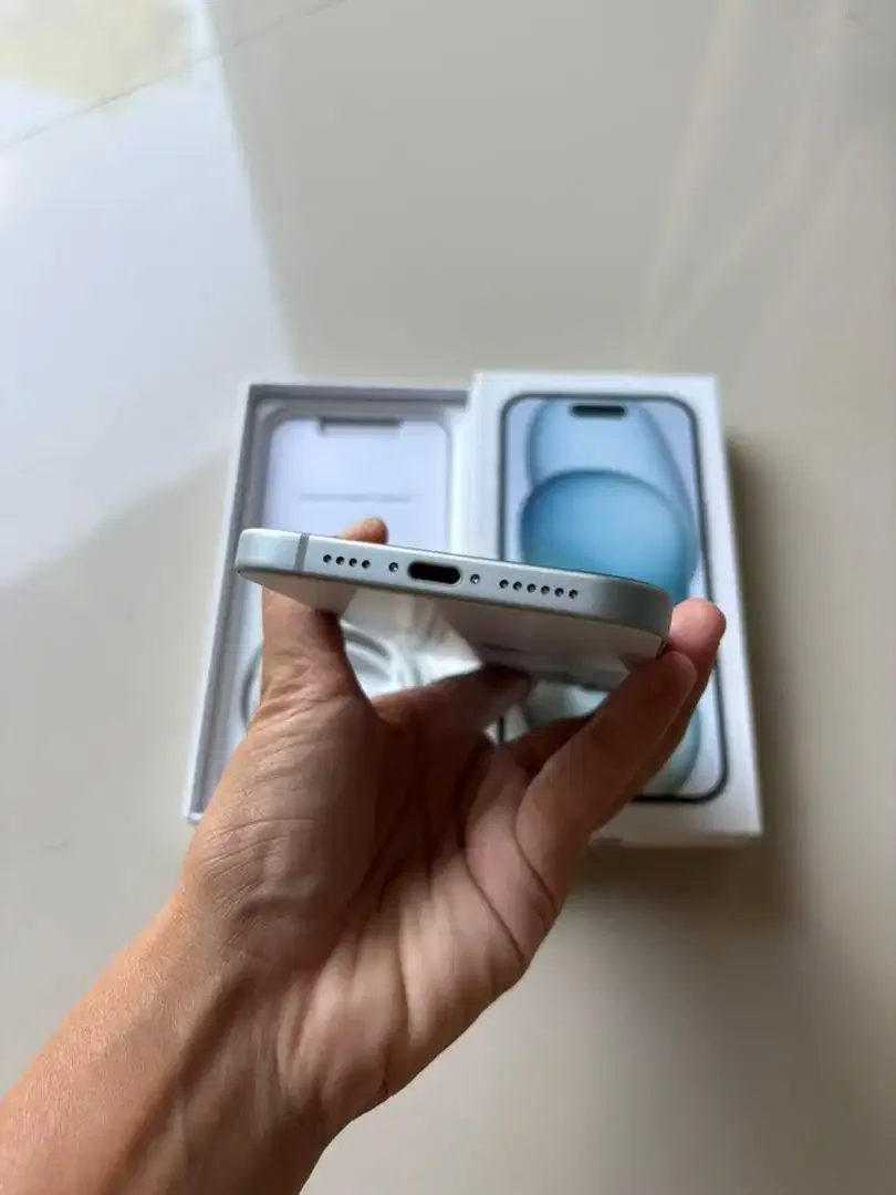 iPhone 15 Plus Blue 128GB inter - Image 8 of 8