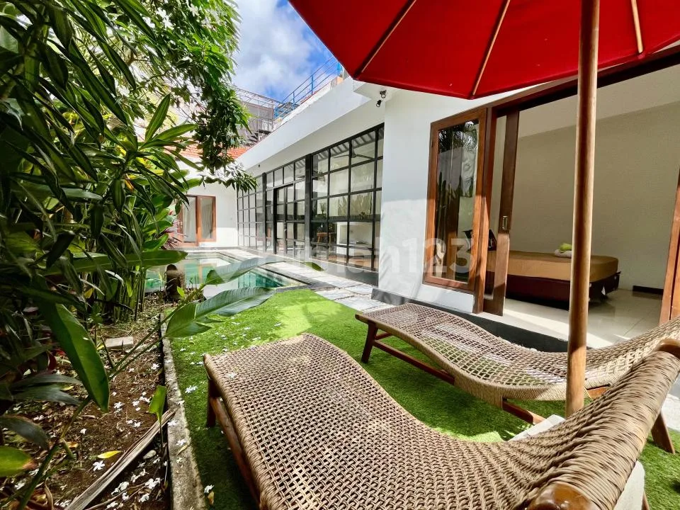 Available Villa For Yearly Rental In Kerobokan Area - Image 4 of 4