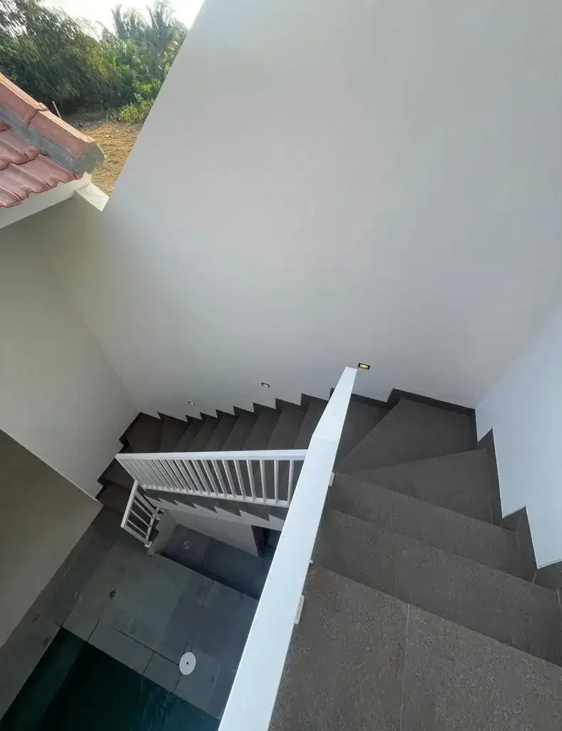 JUAL VILLA BARU 2 LANTAI FULLY FURNISHED DI ULUWATU - Image 5 of 7