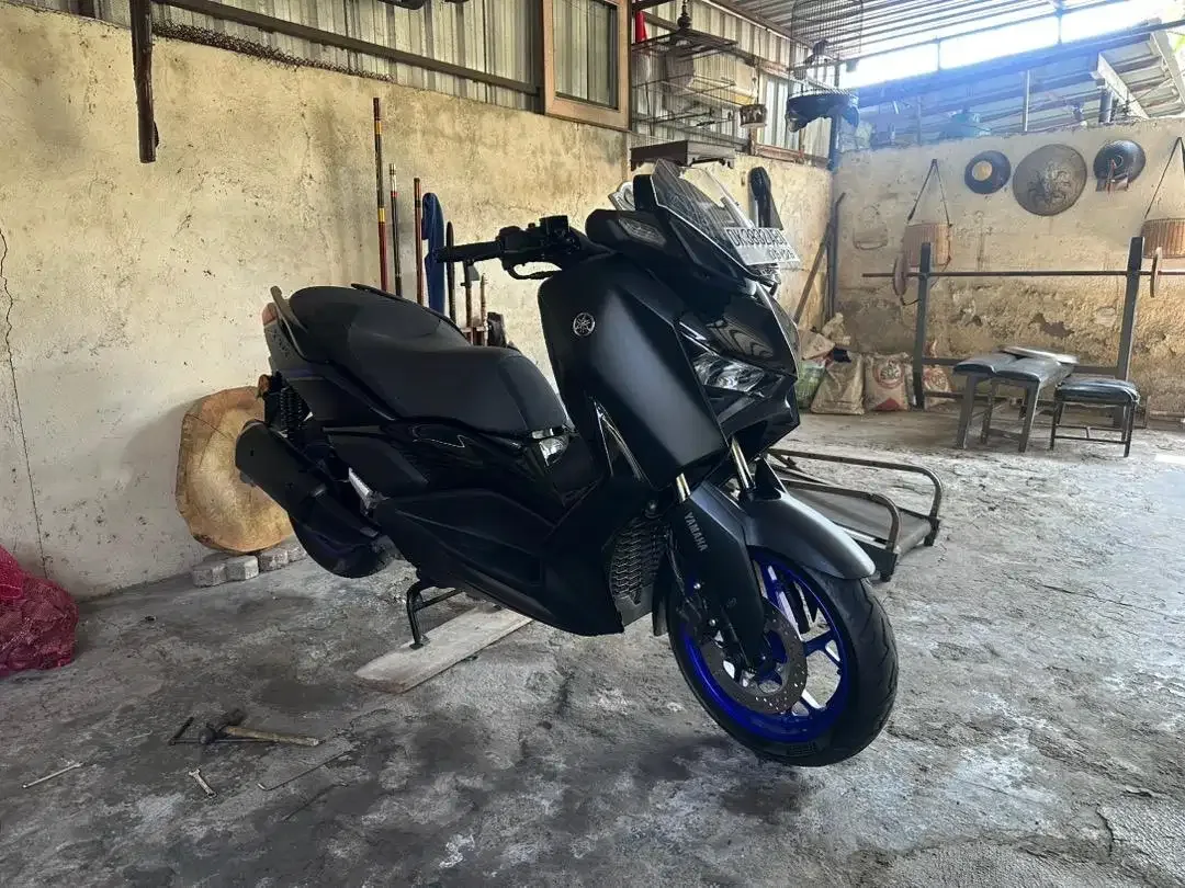 Xmax 2024 hitam original nol spet - Image 2 of 2