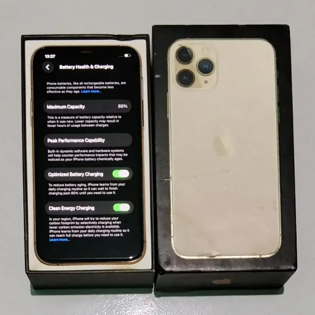 Iphone 11 Pro 256 GB Sinyal Permanen - Image 3 of 3