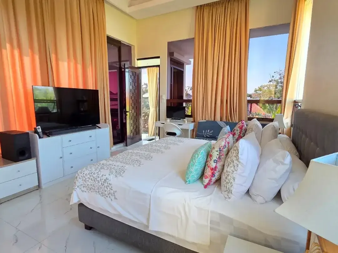 LUXURY MODERN VILLA IN BATUR SARI SANUR FOR SALE - Image 2 of 10