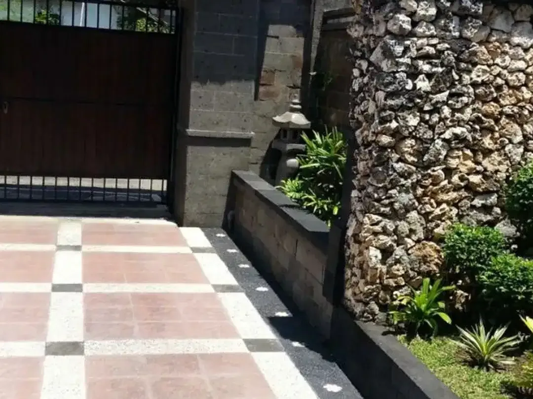 RUMAH STRATEGIS PUSAT KOTA DI AHMAD YANI DENPASAR - Image 9 of 9