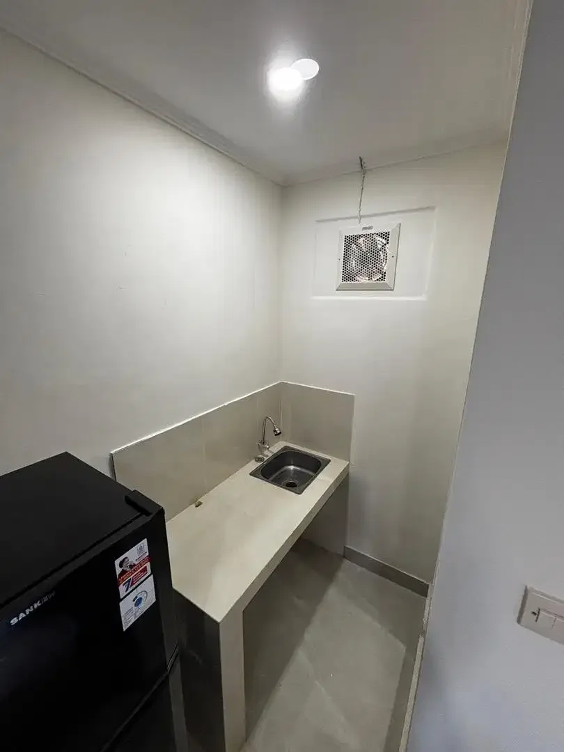 APARTEMENT KOS LANTAI 2 RAYA SEMINYAK 40 FASILITAS LENGKAP - Image 3 of 10