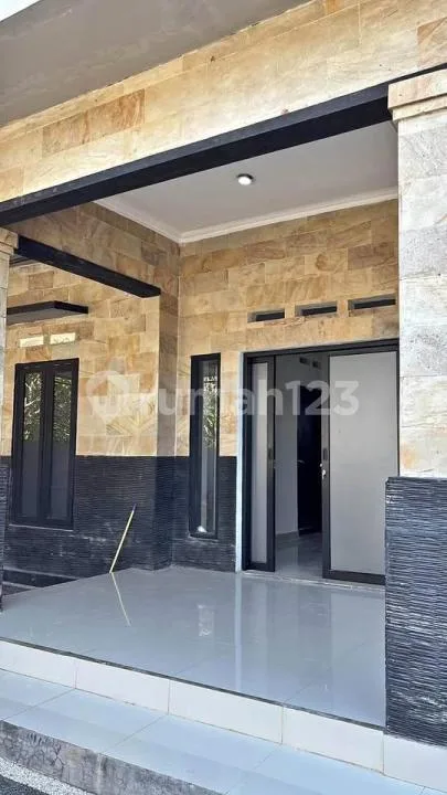 Rumah Kontrakan 3 Kamar Unfurnished, Dekat Kampus Udayana, Jimbaran - Image 1 of 4