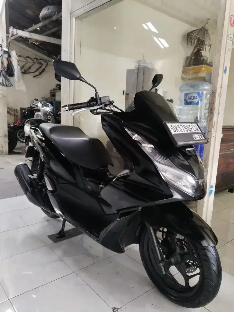 Honda PCX. 160 CC thn. 2023 cash. Bali dharma motor - Image 6 of 6