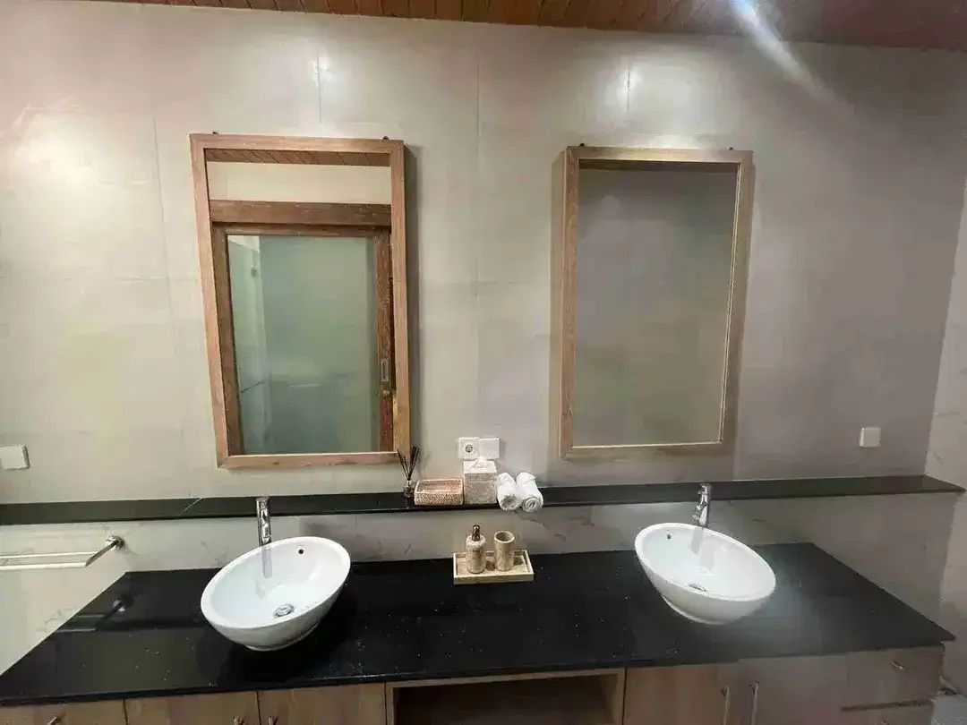 Dijual Luxury Villa 4 KT di Batu Belig, Dekat Pantai & Seminyak - Image 4 of 10