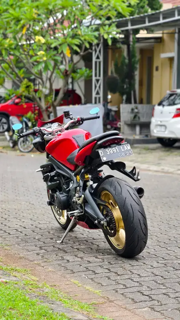 Triumph Street Triple 675 2012 FP,  modif banyak, cakep, siap gas - Image 6 of 10
