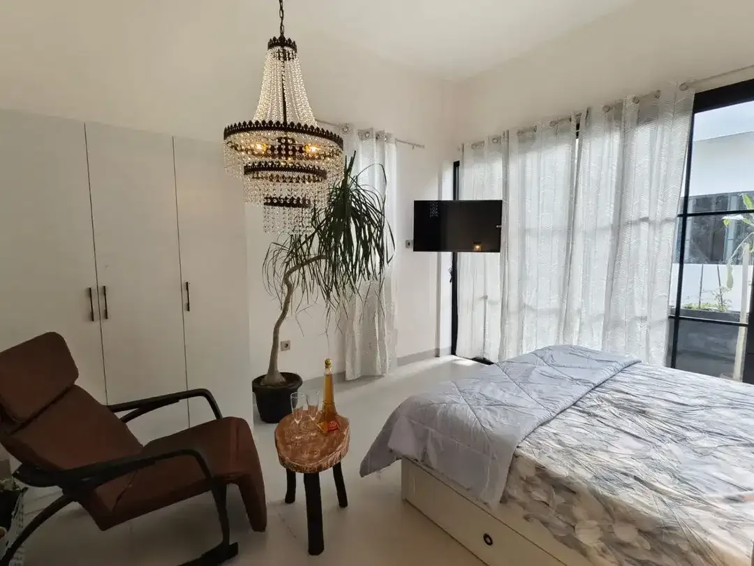 BRAND NEW MODERN VILLA IN KUTUH NUSA DUA - Image 7 of 10