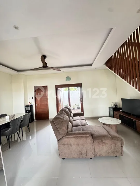 Dikontrakkan Rumah Full Furnished Area Kerobokan Bali - Image 4 of 4