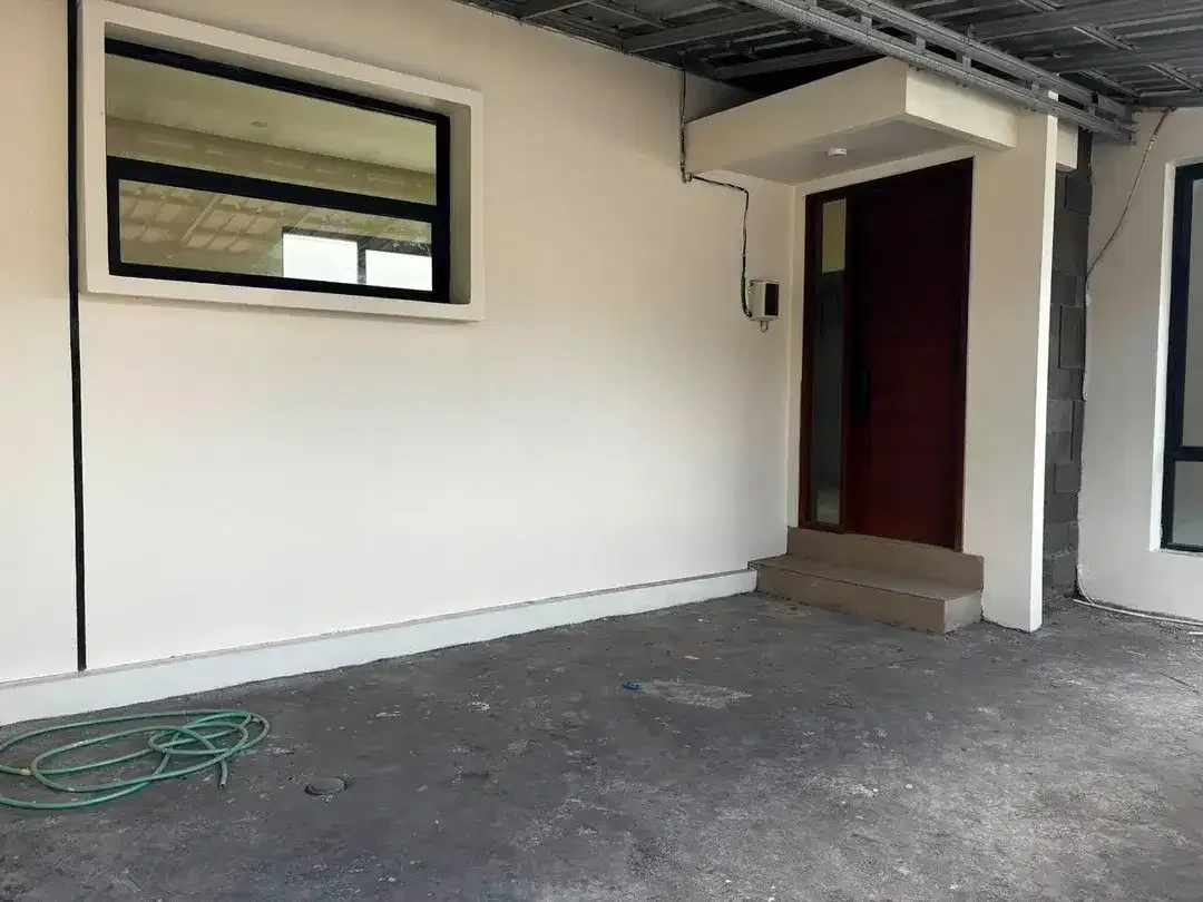 DIJUAL/DISEWAKAN RUMAH MODERN MINIMALIST 1 LANTAI - Image 3 of 8