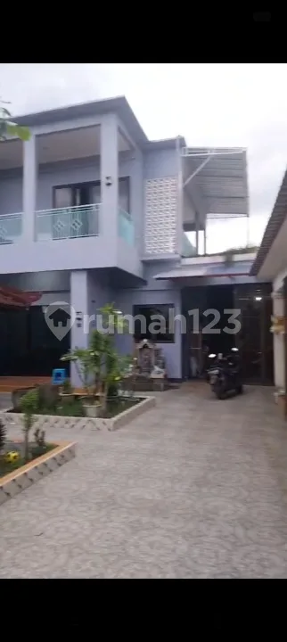 Di Jual Rumah 2 Lantai 4 Kamar Tidur Dekat ke Pantai - Image 2 of 4